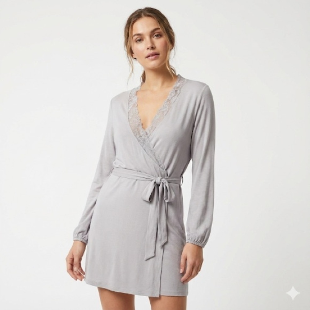 Eberjey Soft Gray Lace Robe